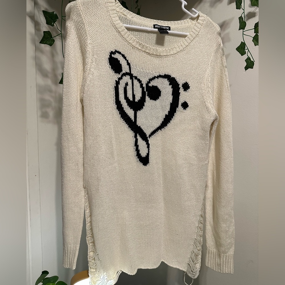 Hot topic Distressed-style Sweater